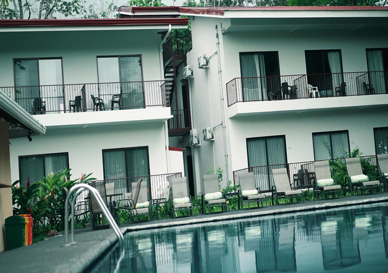 Hotel Eco Arenal 3*